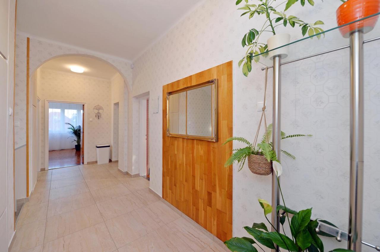 Blackbird Apartment Balatonfured Bagian luar foto