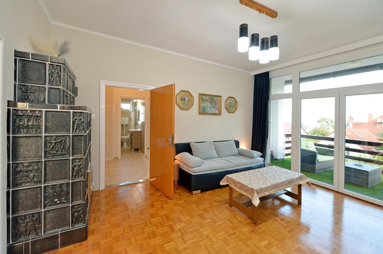Blackbird Apartment Balatonfured Bagian luar foto